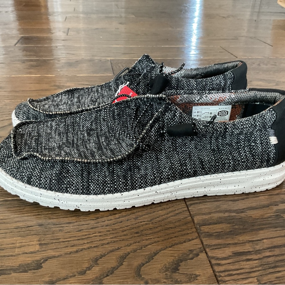 Hey Dude Wally Sox Black and White Sox Collection Shoes US M13 NWT